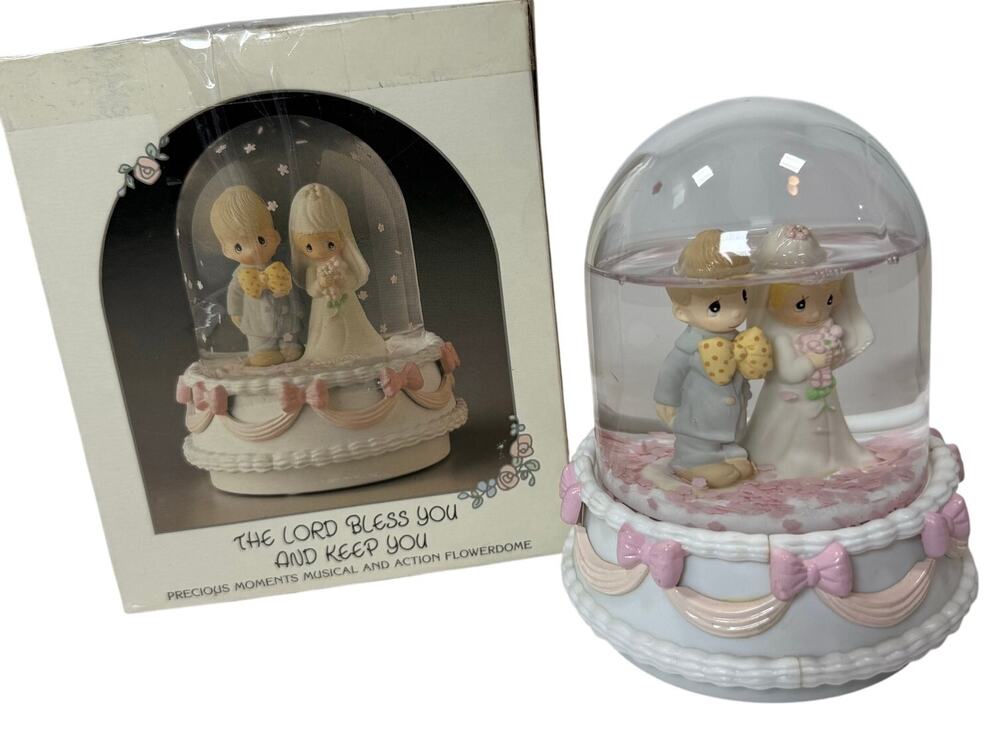 Vintage 1987 Precious Moments Wedding Musical Flower Snow Globe Dome